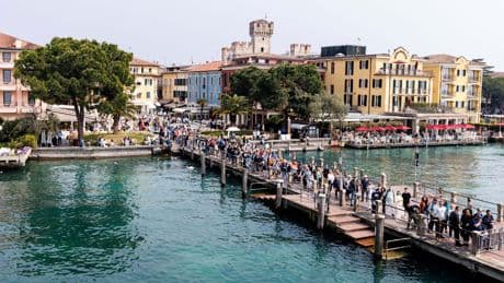 Menschenmassen am Gardasee - Tagesgebühr für Touristen geplant!