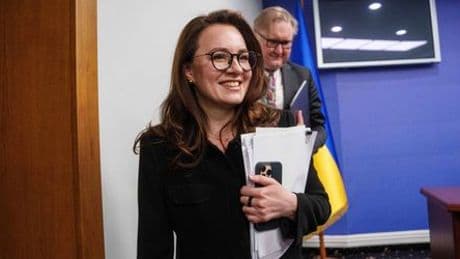 Ukraine: Parlament ratifiziert Rohstoffdeal mit den USA
