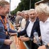 Oranje versterkt banden met oude voetbalhelden: ‘Sjakie kan nog gewoon meedoen tegen Finland, hoor’