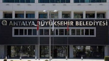 Antalya Büyükşehir Belediyesi'ne yönelik rüşvet operasyonu: 8 kişiye tutuklama talebi
