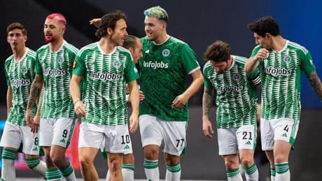 Los protagonistas del show de Piqué se mojan antes de la final