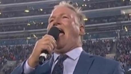 Fans blown away by epic national anthem before Vikings vs Bears: 'America got three times more powerful'