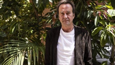 Marcos Giralt Torrente desbroza en 'Los ilusionistas' los gozos y las sombras de su familia materna