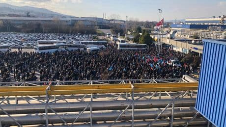 Ford işçileri rap şarkısı yazdı: "Yüzde 38 dediler karnımız doyar mı sandılar?"