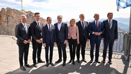 Dans les Alpes bavaroises, une coalition de pays européens s’accorde pour durcir leur politique migratoire