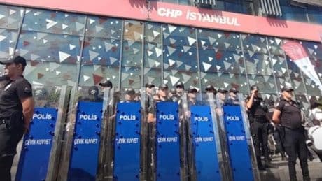 Son dakika... CHP, İstanbul İl Başkanlığı'nı kapattı
