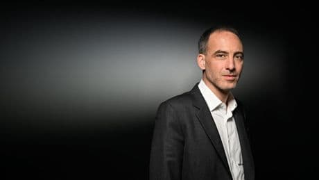 20 milliards tout de suite, puis 500 milliards d’emprunts : le plan de Raphaël Glucksmann pour réarmer l’Europe