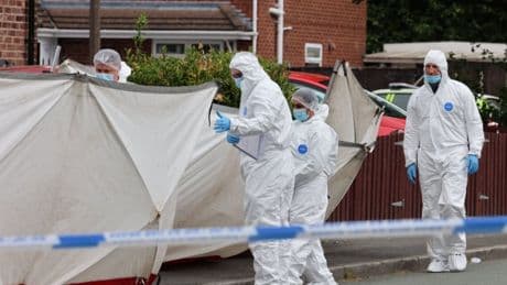 Woman arrested on suspicion of murder after man stabbed in flat