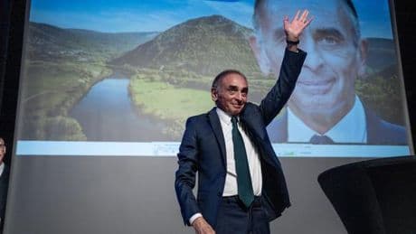 Eric Zemmour entretient l’hypothèse d’une candidature en 2027 pour ne pas disparaître
