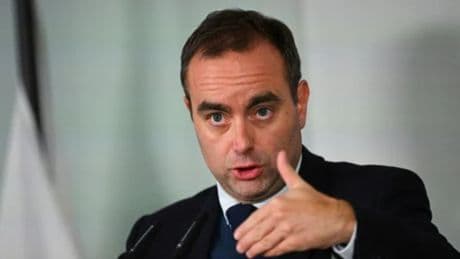Défense : Sébastien Lecornu réchauffe les relations franco-grecques