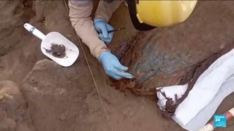 Acheologists find remains of 5,000-year-old noblewoman in Peru