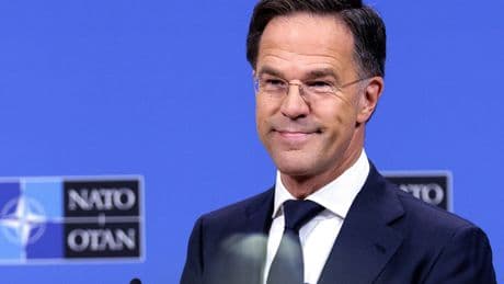 Rutte propone que los líderes de la OTAN pacten un gasto militar del 5% del PIB