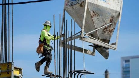 Beschäftigung: US-Arbeitsmarkt schwächelt - Zinssenkung wahrscheinlicher