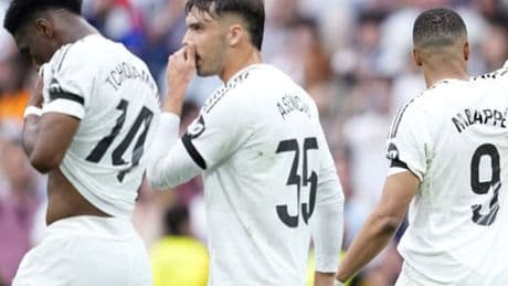 Ancelotti ile Modric, galibiyetle veda etti!