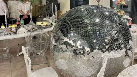 Düğün salonunda disko topu düştü: 3 yaralı