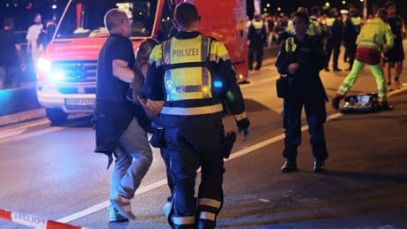 Rheinkirmes in Düsseldorf: Feuerwerkskörper verletzt 19 Menschen