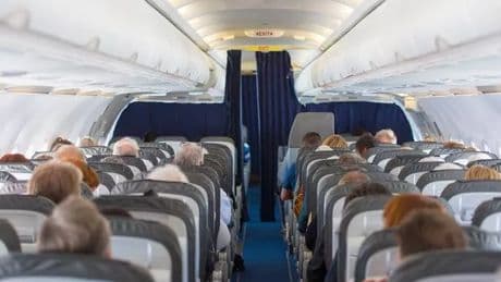 Woman sprints to front of plane after landing but pilot has last laugh
