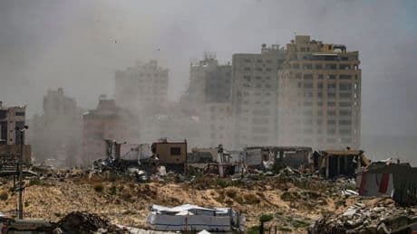 Gaza, uccisi oltre 100 palestinesi. Hamas: Usa premino su Israele perché revochi il blocco degli aiuti
