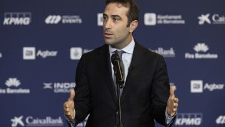 El Gobierno monta un sistema para recibir 500.000 "opiniones ciudadanas" a la vez sobre si la OPA perjudica "la defensa nacional" o "el medioambiente"