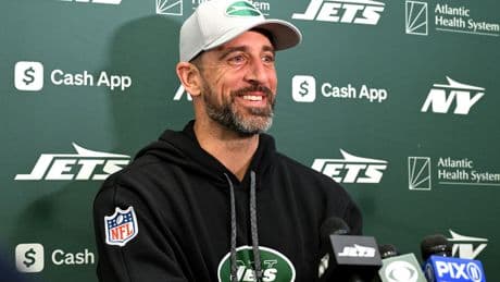 Aaron Rodgers fuels marriage rumors with sneaky ring appearance in Steelers contract photo
