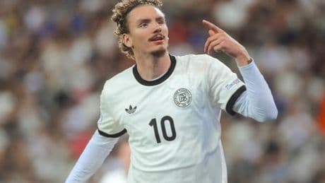 „Der Kerl ist eine Granate“ – Wechselt Woltemade zum FC Bayern?