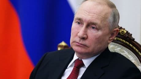 Russia's 100,000 blogger-army laid bare in horrifying 'cover-up' warfare