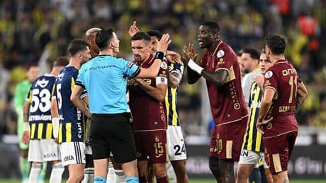 Fenerbahçe-Trabzonspor maçı sonrası sert tepki: Tiyatro erken başladı!