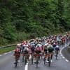 Voorlopig geraakt niemand weg in openingsfase, ontploft het straks op de Col du Tourmalet?