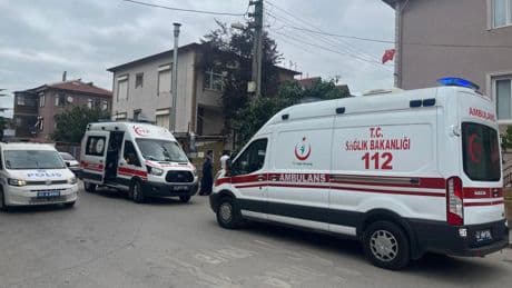 Leğende banyo yapan 3 çocuğa elektrik çarptı