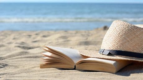«On l’a réimprimé plusieurs fois»: comment les cahiers de vacances pour adultes sont devenus le best-seller de l’été