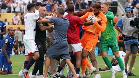PSG coach in middle of heated post-match scuffle with Chelsea after FIFA Club World Cup final