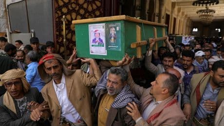 Les États-Unis revendiquent 800 frappes au Yémen, tuant des centaines de Houthis depuis mars