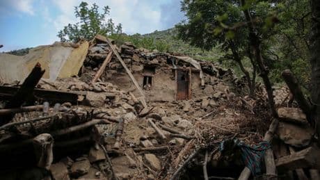 Elevan a más de 2.200 los muertos y a 3.600 los heridos en el terremoto de Afganistán