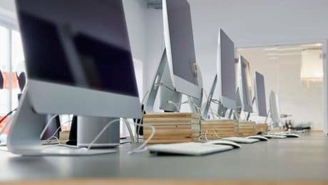 Trend zum Homeoffice: Unternehmen erdulden keine leeren Schreibtische – Büroflächen schrumpfen