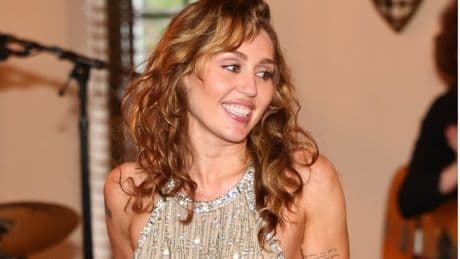 Miley Cyrus clarifies the real reason why she won’t be going on tour soon