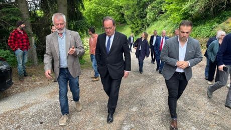 «Il y a un espace qui s’ouvre» : en Ardèche, François Hollande rode sa future campagne