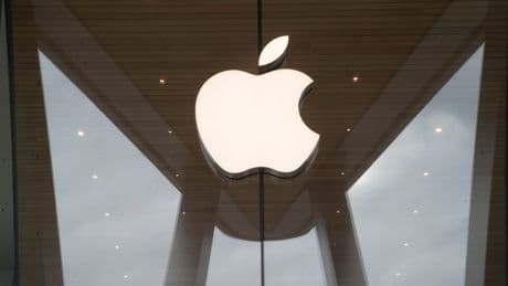 Apple's loses bid to halt court ruling that blocks some fees from its iPhone app store