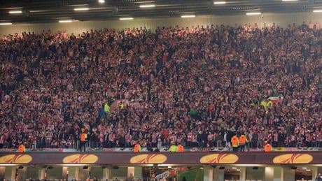 El United no permitirá a los aficionados del Athletic entrar a Old Trafford con mochilas grandes