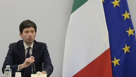 Covid: il blocco dei voli era contrario all'Oms, ma Speranza non lo sapeva