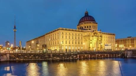 Berliner Schloss vier Jahre nach Eröffnung offiziell fertig