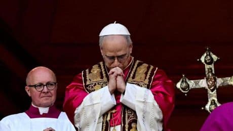 Las acusaciones de encubrir abusos sexuales persiguen al nuevo Papa