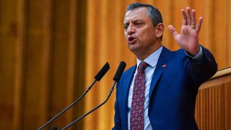Özgür Özel konuşuyor: 'Sözünü tutmuyorsa o koltukta bir dakika oturamazsın!'