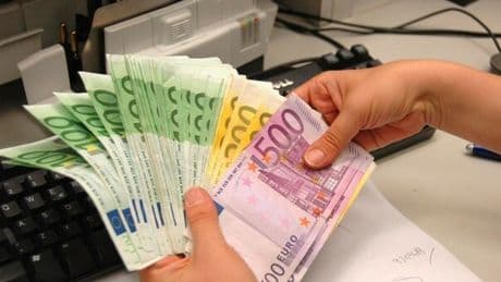 Bonus mobili 2025, requisiti e come richiederlo: detrazione al 50% nel 730 (ma la soglia di spesa si abbassa)