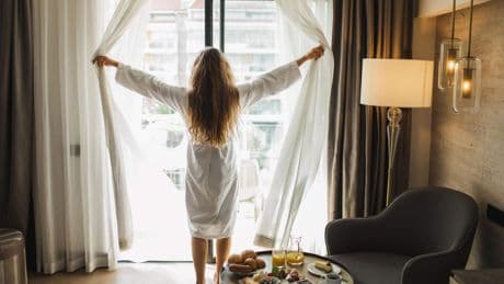 Tess houdt niet van slapen in een hotel: ’Dagdeel kwijt met uitvogelen van de verlichting’