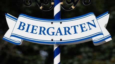 Regen-Sommer setzt Biergärten in Sachsen zu