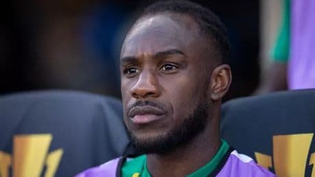 Michail Antonio pays heartbreaking tribute following death of ex-West Ham star's mum