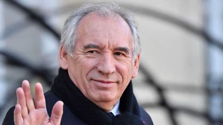 Pourquoi Bayrou veut redonner du pouvoir aux préfets