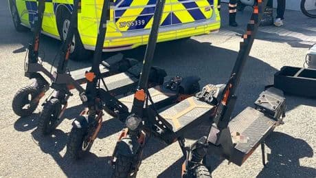 Brusselse politie plukt step van de weg die 106 km/uur kan