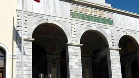 İstanbul Valiliği'nden polislerin alkollü kişiye müdahalesine ilişkin açıklama