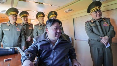 Kim Jong Un sahaya indi: Nükleer karşı saldırı hazırlığı başladı